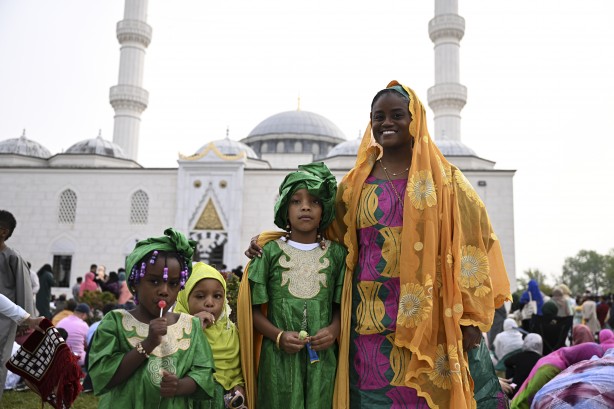 Foto - ABD'de farklı milletlerden Müslümanlar bayram namazı kıldı