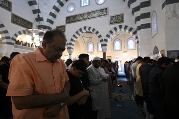 Foto - ABD'de farklı milletlerden Müslümanlar bayram namazı kıldı