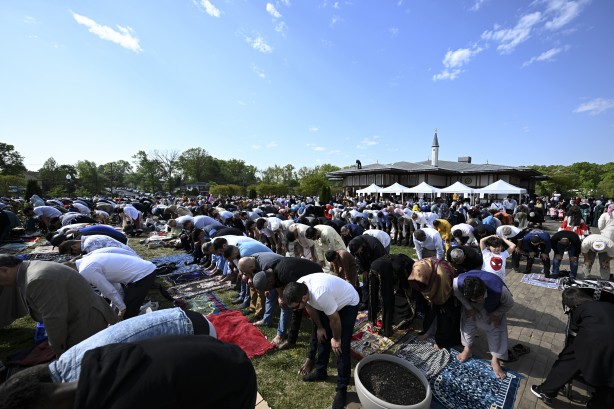 Foto - ABD'de farklı milletlerden Müslümanlar bayram namazı kıldı