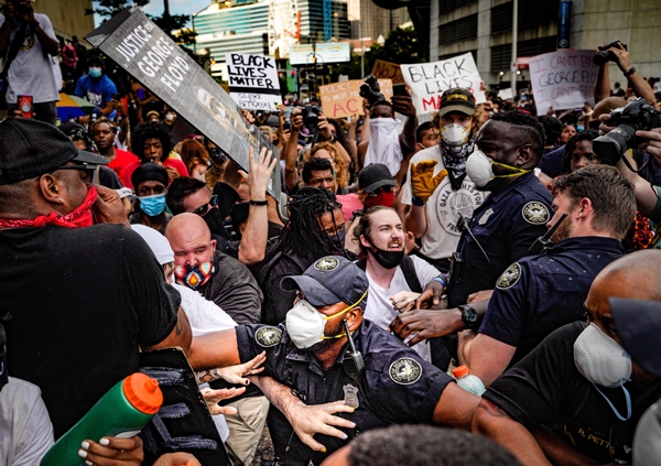 Foto - ABD'de gerilim had safhada! Pentagon "hazır olun" talimatı verdi
