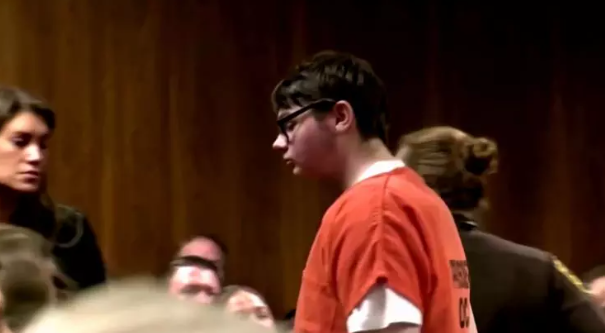 ABD'de ilk kez suçlunun ebeveynleri cinayetten sorumlu tutuldu! Sınıf arkadaşlarını öldürmüştü!