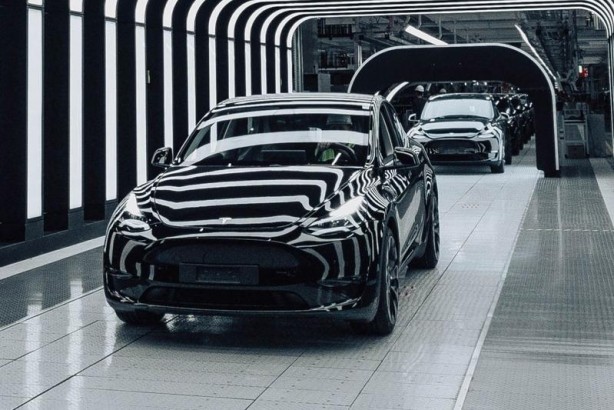 Foto - ABD'de işler kötü gidiyor! Elon Musk, Tesla'da kıyıma hazırlanıyor