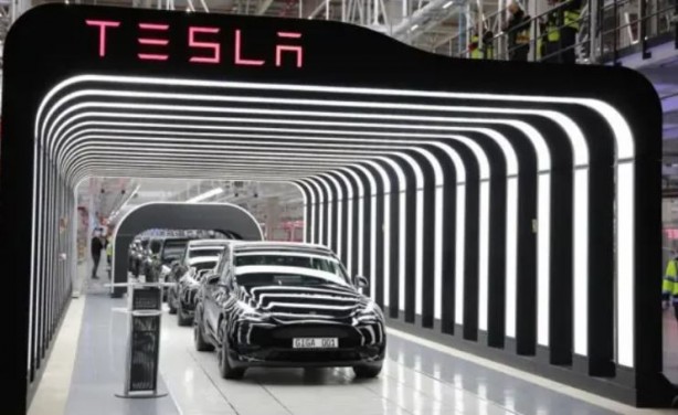 Foto - ABD'de kriz derinleşiyor! Tesla işçi kıyımı yaptı