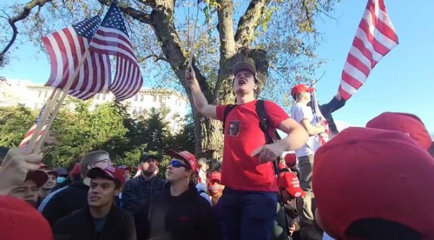 Foto - ABD'de ortalık kızışıyor! Binlerce Trump destekçisi sokaklara döküldü, Yargıtay binasına yürüdü