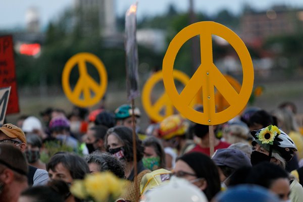 Foto - ABD'de şehir karıştı, ortalık savaş alanına döndü! Ordu sokağa indi