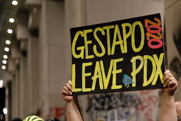 Foto - ABD'de şehir karıştı, ortalık savaş alanına döndü! Ordu sokağa indi