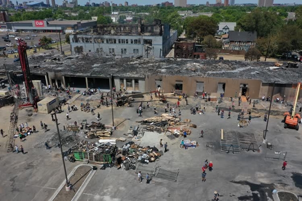 Foto - ABD'de sular durulmuyor! Protestocular Beyaz Saray’ı savaş alanına çevirdi
