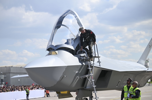 Foto - ABD'den F-35 dilenen Yunanistan'dan KAAN'a yakın takip