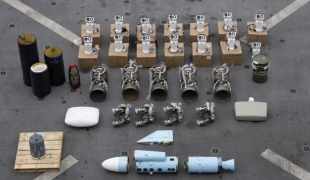 Foto - ABD’den Husilere füze taşıyan gemiye baskın! 2 Navy SEAL komandosu kayıp!