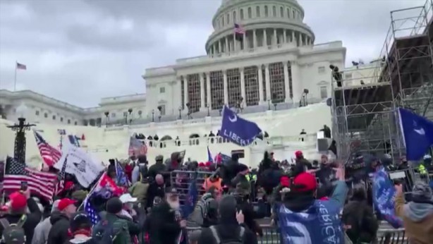 Foto - ABD'den kan donduran görüntüler! Dünyanın gözü orada