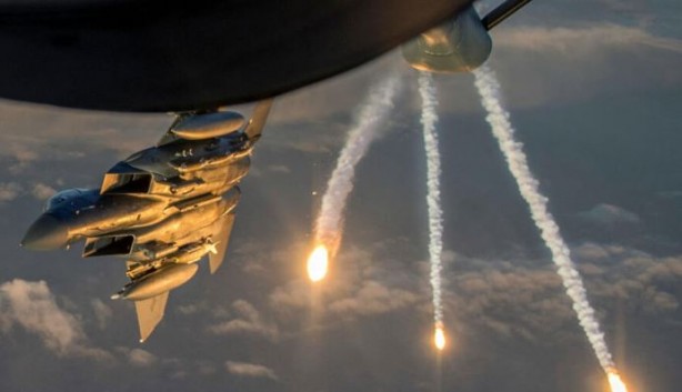 Foto - ABD'den Orta Doğu'da intikam saldırısı! Çok sayıda hedef bombalandı