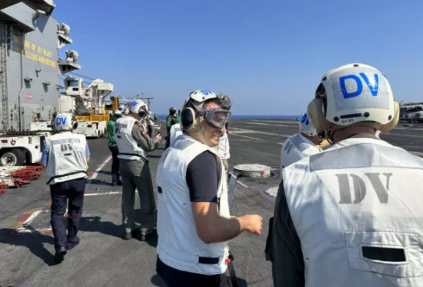 Foto - ABD'den Selçuk Bayraktar'a görülmemiş davet! ABD'li komutanlar, askerler ve büyükelçi hepsi hazır kıta bulundu