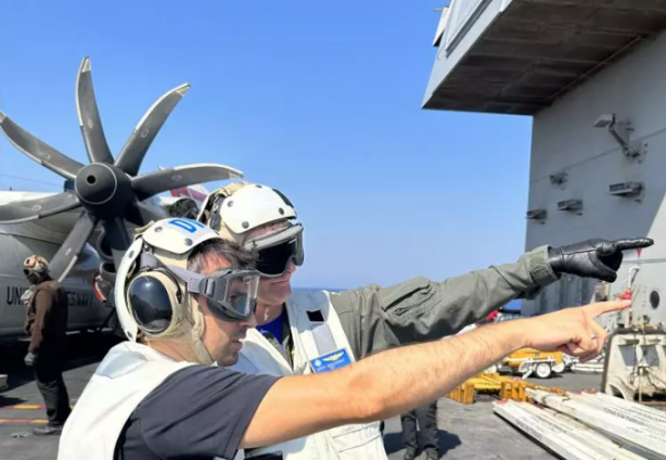 Foto - ABD'den Selçuk Bayraktar'a görülmemiş davet! ABD'li komutanlar, askerler ve büyükelçi hepsi hazır kıta bulundu