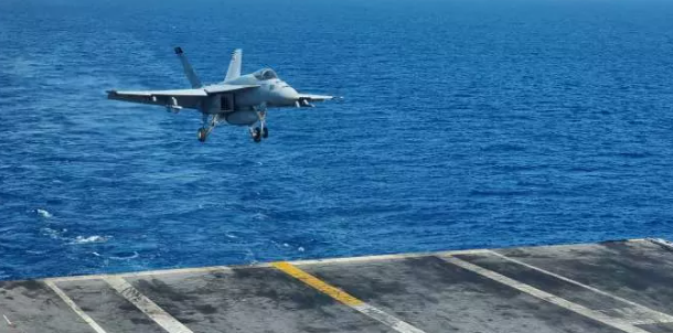 Foto - ABD'den Selçuk Bayraktar'a görülmemiş davet! ABD'li komutanlar, askerler ve büyükelçi hepsi hazır kıta bulundu