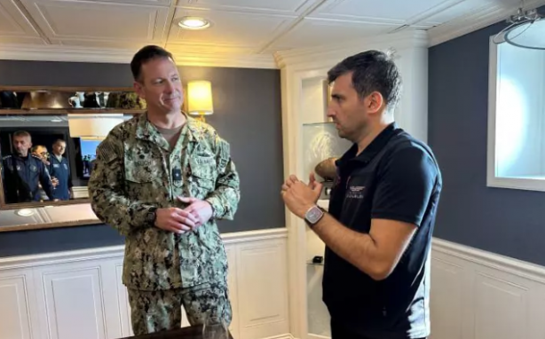 ABD'den Selçuk Bayraktar'a görülmemiş davet! ABD'li komutanlar, askerler ve büyükelçi hepsi hazır kıta bulundu