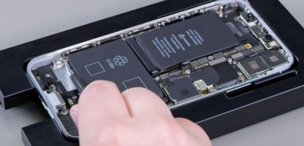 Foto - AB'den Apple'a iPhone resti! Yasaklanabilir