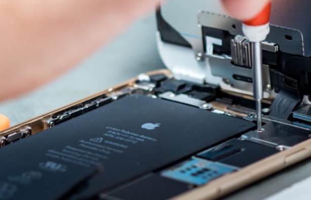 Foto - AB'den Apple'a iPhone resti! Yasaklanabilir