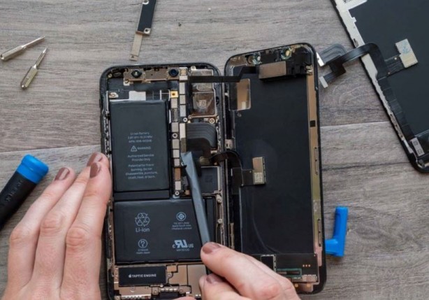 Foto - AB'den Apple'a iPhone resti! Yasaklanabilir