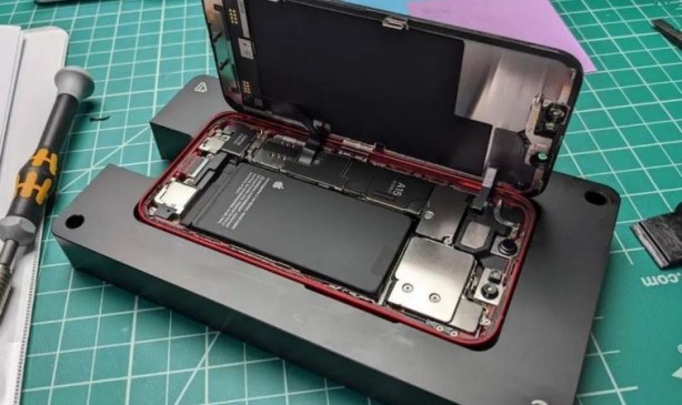 Foto - AB'den Apple'a iPhone resti! Yasaklanabilir