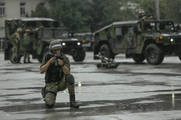 Foto - ABD'nin askeri araç yardımı Balkanlar'a ulaştı