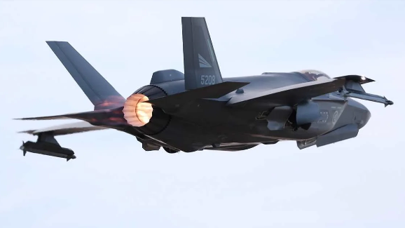 Foto - ABD'nin F-35'leri bir ülkeyi ayağa kaldırdı! 'Biz demiştik Türkiye'nin ahı var, başınıza bela olacak' diye!