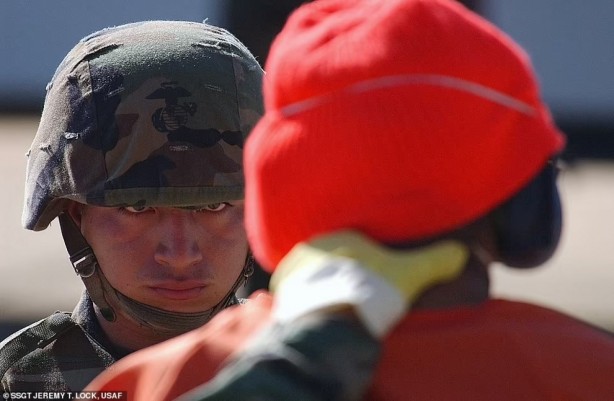 Foto - ABD'nin işkence üssünden dünyayı şaşkına çeviren görüntüler! İlk kez yayınlandı