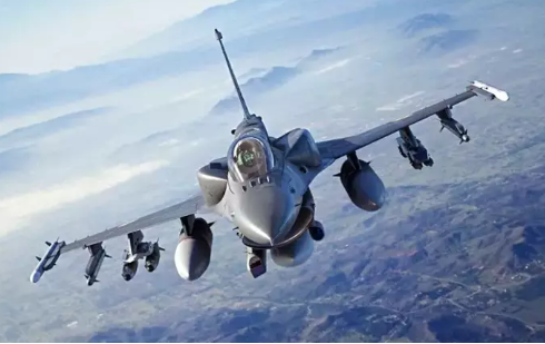 Foto - ABD'nin savaş uçaklarını vermediği ülke iyice şaşırdı: Türkiye devreye girmiş olabilir