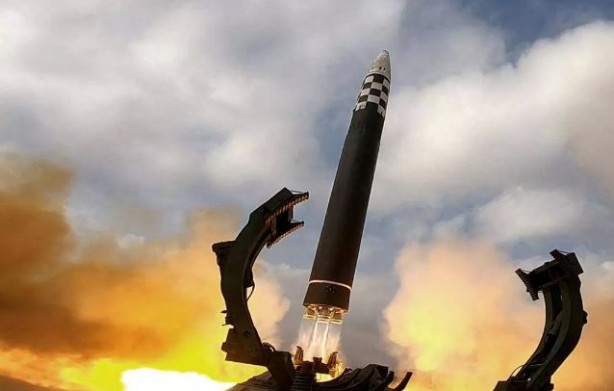 Foto - ABD'nin tehdit ettiği Kim Jong-Un'dan nükleer hamle