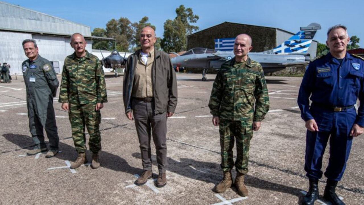 Foto - ABD'nin Türkiye'ye teklif ettiği F-35'ler oraya getiriliyor! Dünyaya ilan ettiler