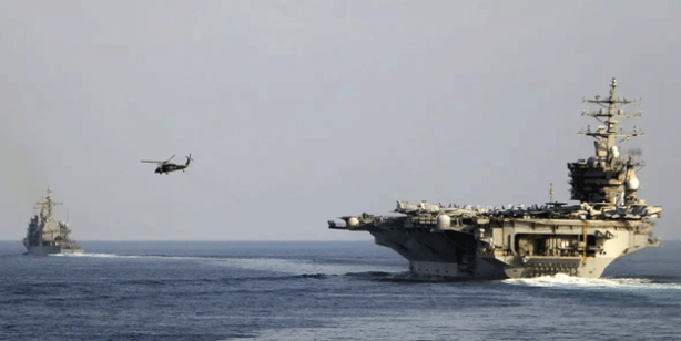 Foto - ABD'nin uçak gemisi Eisenhower, balistik füzeyle vuruldu!
