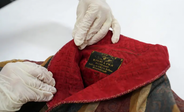 Foto - Abdülhamid Han'ın robdöşambrı restore edildi