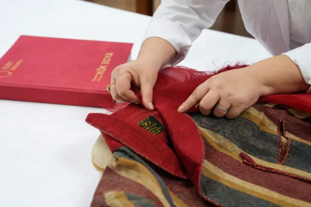 Foto - Abdülhamid Han'ın robdöşambrı restore edildi