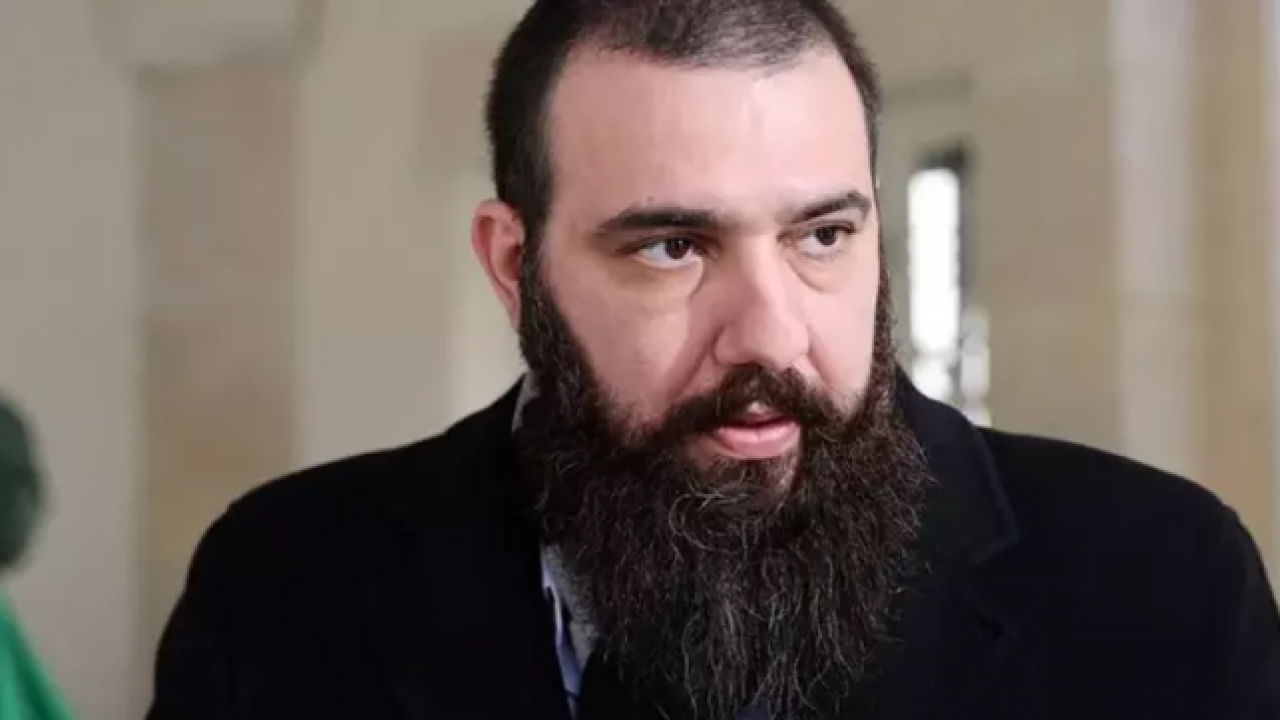 Abdülhamit Han'ın torunu 'edep yahu' diyerek sessizliğini bozdu