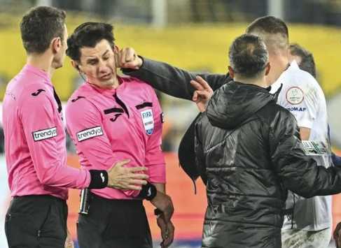 Foto - Abdulla Sönmez yazdı! Protokol bölümü çöküşte, çare Asi Sistemi...