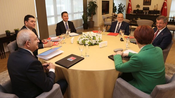 Foto - Abdullah Ağar'dan olay Hakan Fidan çıkışı: Çok konuşamam ama onunla ilgili bir olay Türkiye'de ıskalandı