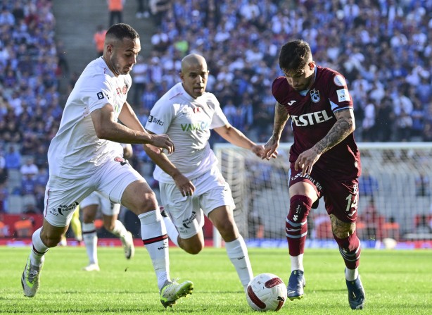 Foto - Abdullah Avcı bir ilke imza attı! Bu sezon ilk defa yaşanıyor! Fırtınaseverler şaşkın...