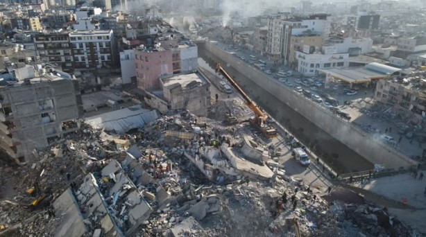 Foto - Abdullah Çiftçi deprem bölgesindeki tehlike için uyardı: Geceleri geliyorlar! Bu şebekeye dikkat