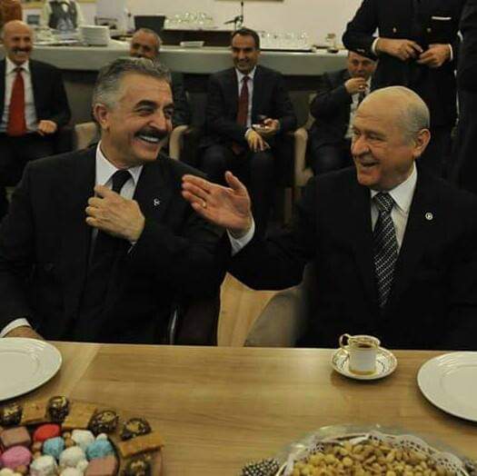 Foto - Abdullah Gül için sert sözler: Kraliçe'nin narin Gül’ü üzerimize gelmekte