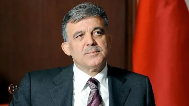 Foto - Abdullah Gül ortaya çıktı! Herkes 'kim bu yanındaki gizemli kişi?' diye sordu