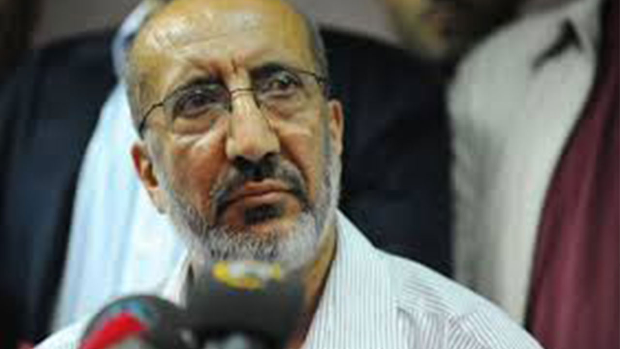 Foto - Abdurrahman Dilipak'tan gündemi altüst edecek chemtrail çıkışı: Türkiye'nin tepesinden ölüm yağdırıyolar