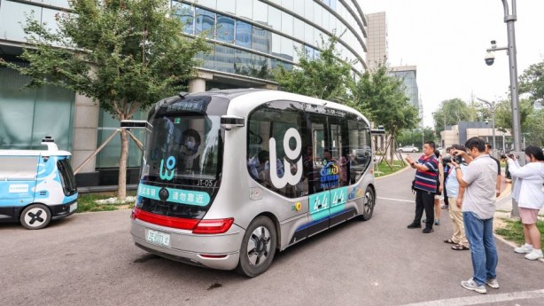 Foto - ABD'yi şok eden adım! Çinli robotaksi şirketi faaliyete geçiyor