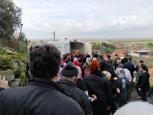 Foto - Abisinin ölüm haberini alan kız kardeşi 2 saat sonra vefat etti