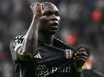 Foto - Aboubakar ile ilgili şaşırtan açıklama! Yırtın şu adamın sözleşmesini! Beşiktaş babasının çiftliği değil...