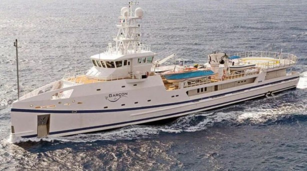 Abramoviç Türkiye'ye resmen çıkarma yaptı