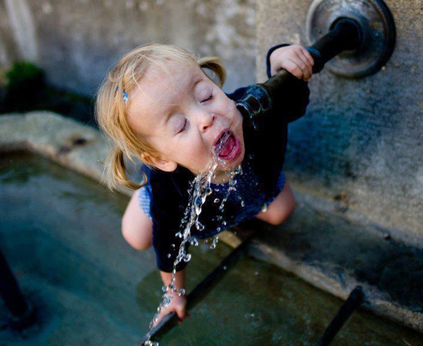 Foto - Aç karnına su içerseniz...