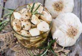 Foto - Aç karnına sarımsak yemenin inanılmaz faydaları: yok ediyor! Duyan duymayanlara haber etsin