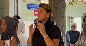 Foto - Açelya Akkoyun, başı açık, dizindeki etekle namaz kıldı! "Omzundaki başörtü çok güzelmiş"