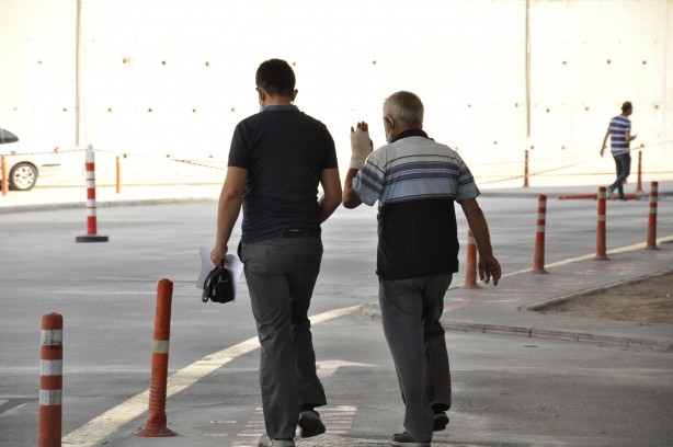 Foto - Acemi kasaplar yine soluğu hastanede aldı