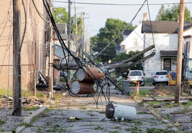 Foto - Acil durum ilan edildi! New York'u hortum vurdu