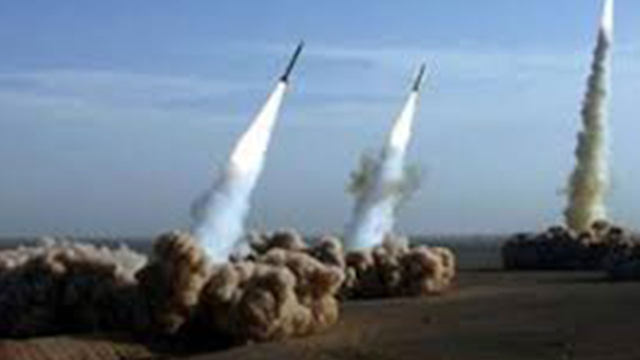 Foto - Acil olarak harekete geçtiler! Türkiye'yi vurmak için her yere füze kuracaklar